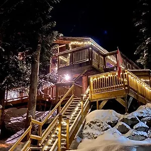 Hostel Ubc Whistler Lodge