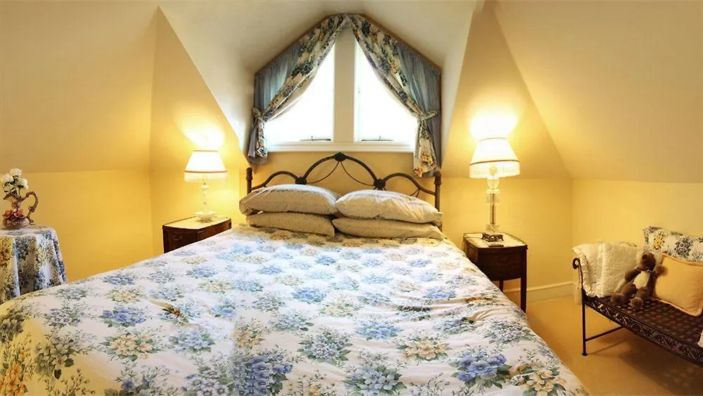 Amethyst Inn Victoria Bed & Breakfast