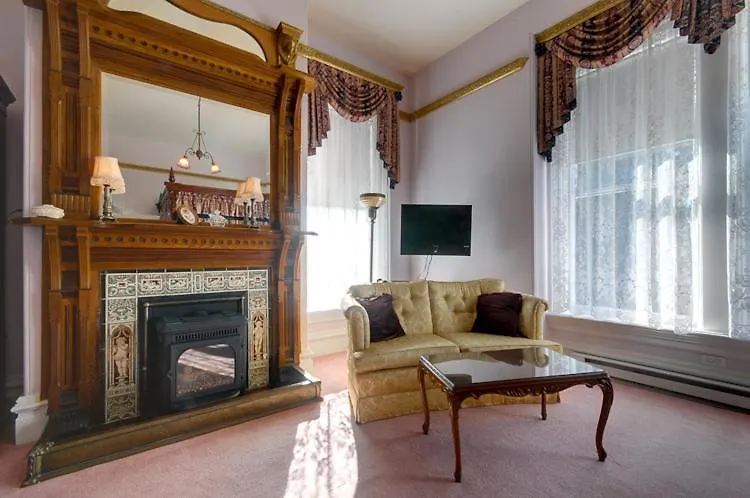 Amethyst Inn Victoria Bed & Breakfast