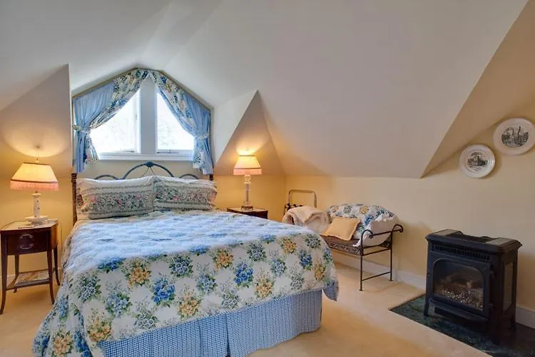Amethyst Inn Victoria 3*,