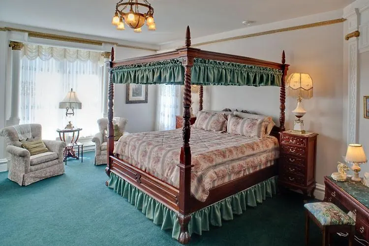 Amethyst Inn Victoria Bed & Breakfast