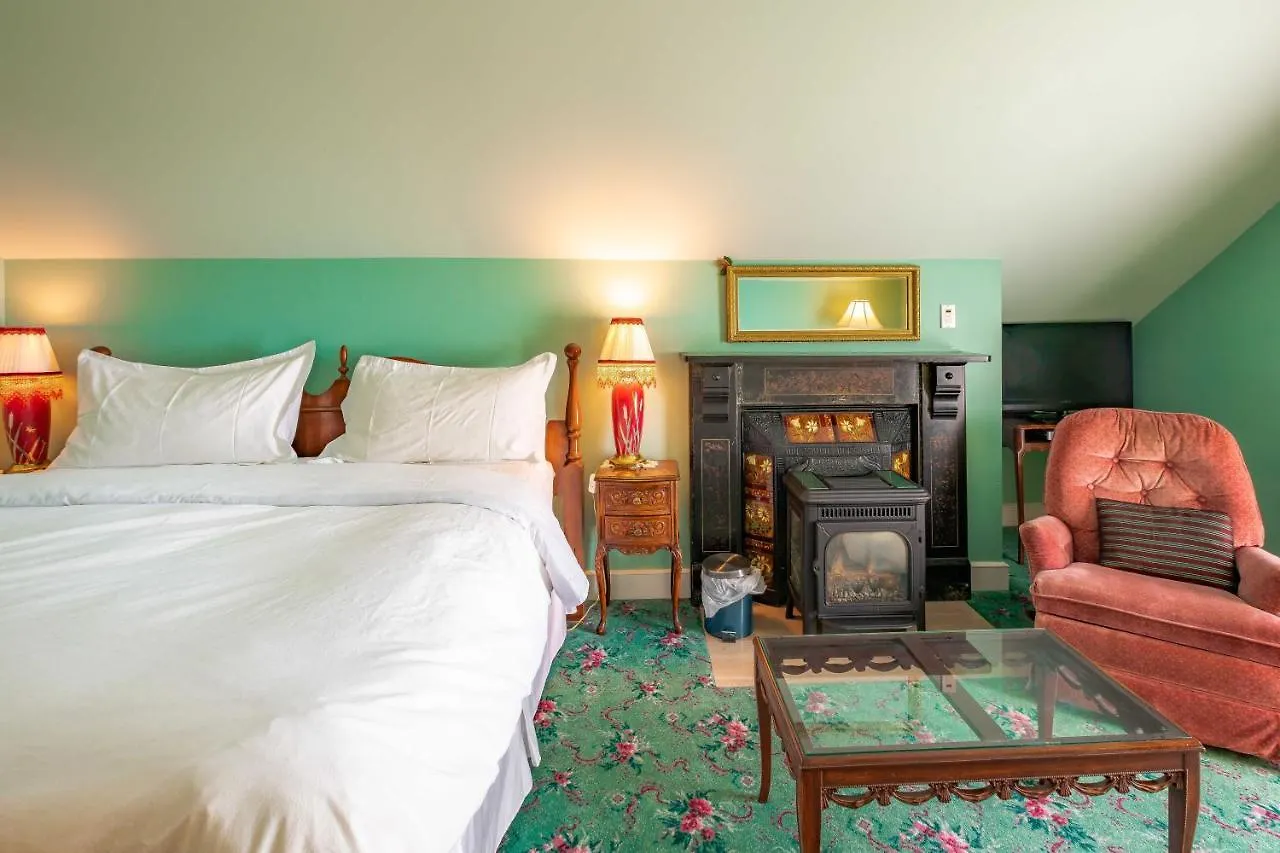 *** Bed & Breakfast Amethyst Inn Victoria Canada