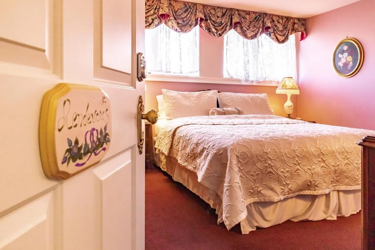 Amethyst Inn Victoria 3*,
