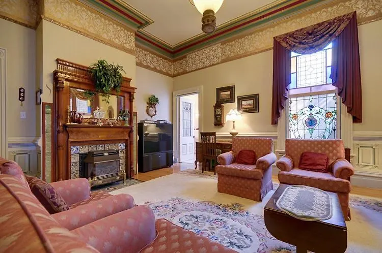 Amethyst Inn Victoria